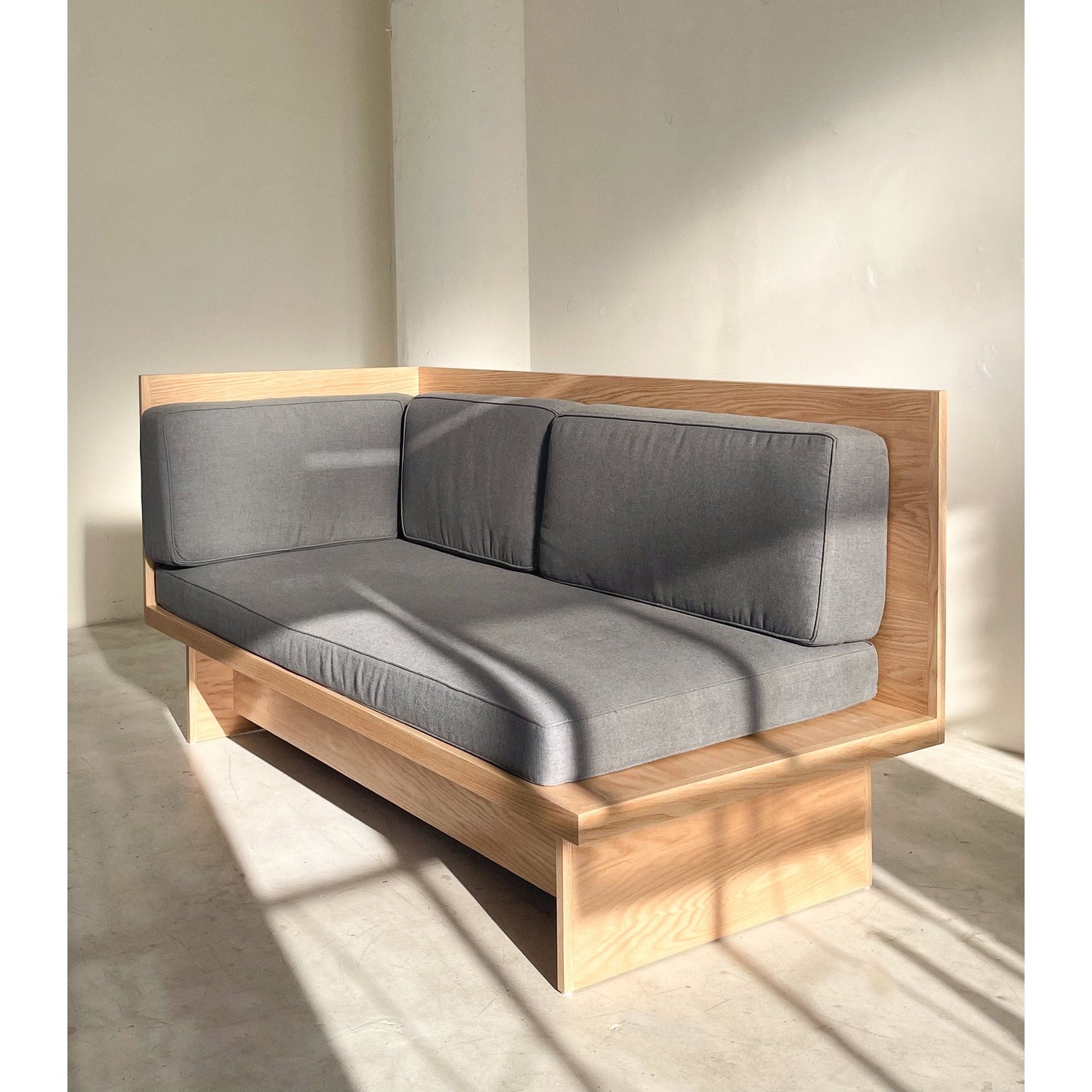 L-Shaped Couch | Twin Bed | Solid Oak | Modern Minimalist Wood Daybed LA | Handcrafted wooden daybed